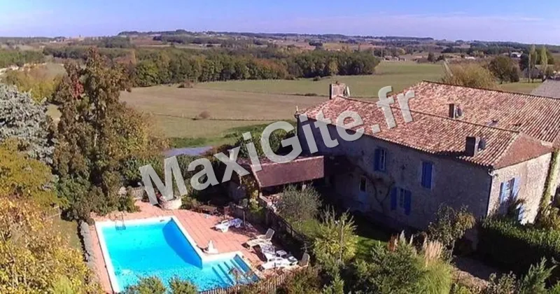 Gîte Domaine Le Pin — gîte de groupe à Saint-Sernin-de-Duras
