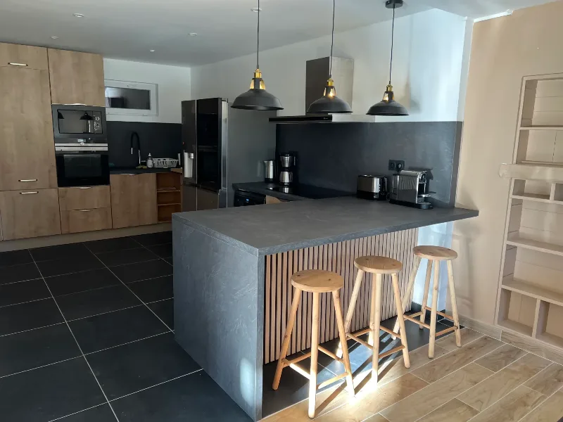 Grand Gîte Beaujolais Bleu - 18 pers. Piscine & Jacuzzi - proche de Lyon – Saint Jean la Bussière