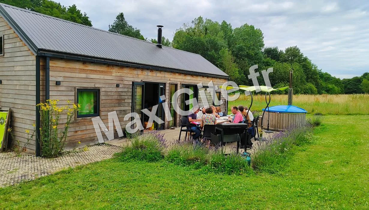 Gîte de groupe Le Domaine des Anges à Thenay — Photo 2 de Le Domaine des Anges à Thenay, capacité 31 personnes