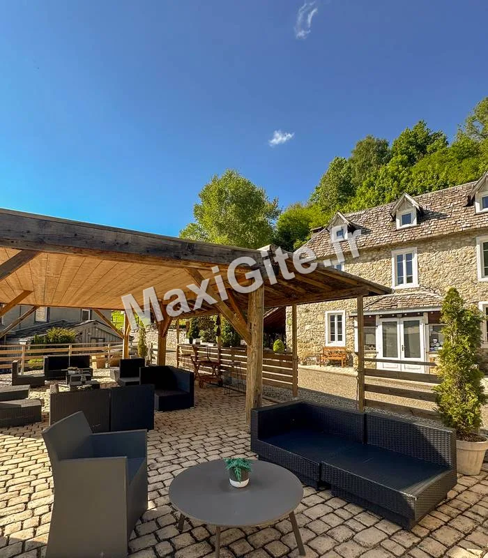 Gîte de groupe Le Solayan Nature & Spa à Aspet — Photo 1 de Le Solayan Nature & Spa à Aspet, capacité 30 personnes