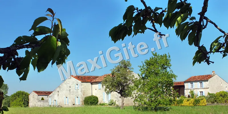 Gîte Le Forgeron - La Ferme d'Anecuit — gîte de groupe à Soulignonne