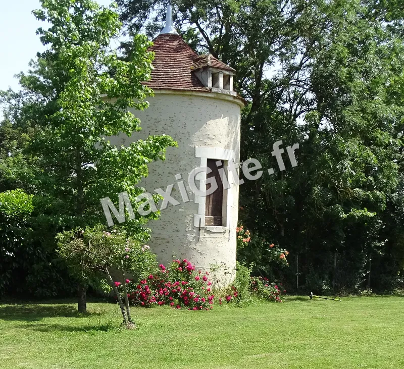 Photo 2 de Domaine de Montboulon à Saint-Georges-sur-Baulche