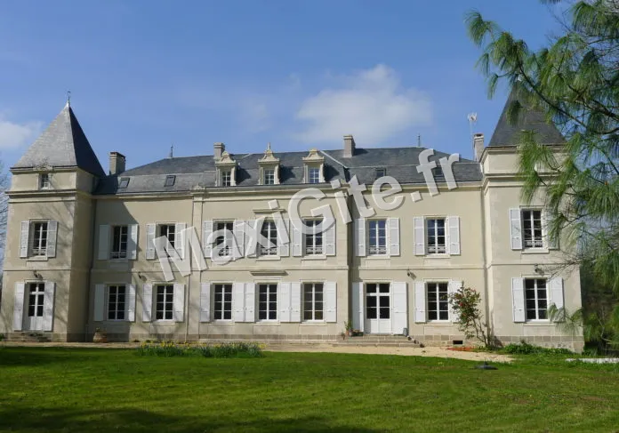 Photo 1 de Domaine de La Girardière à Le Tablier