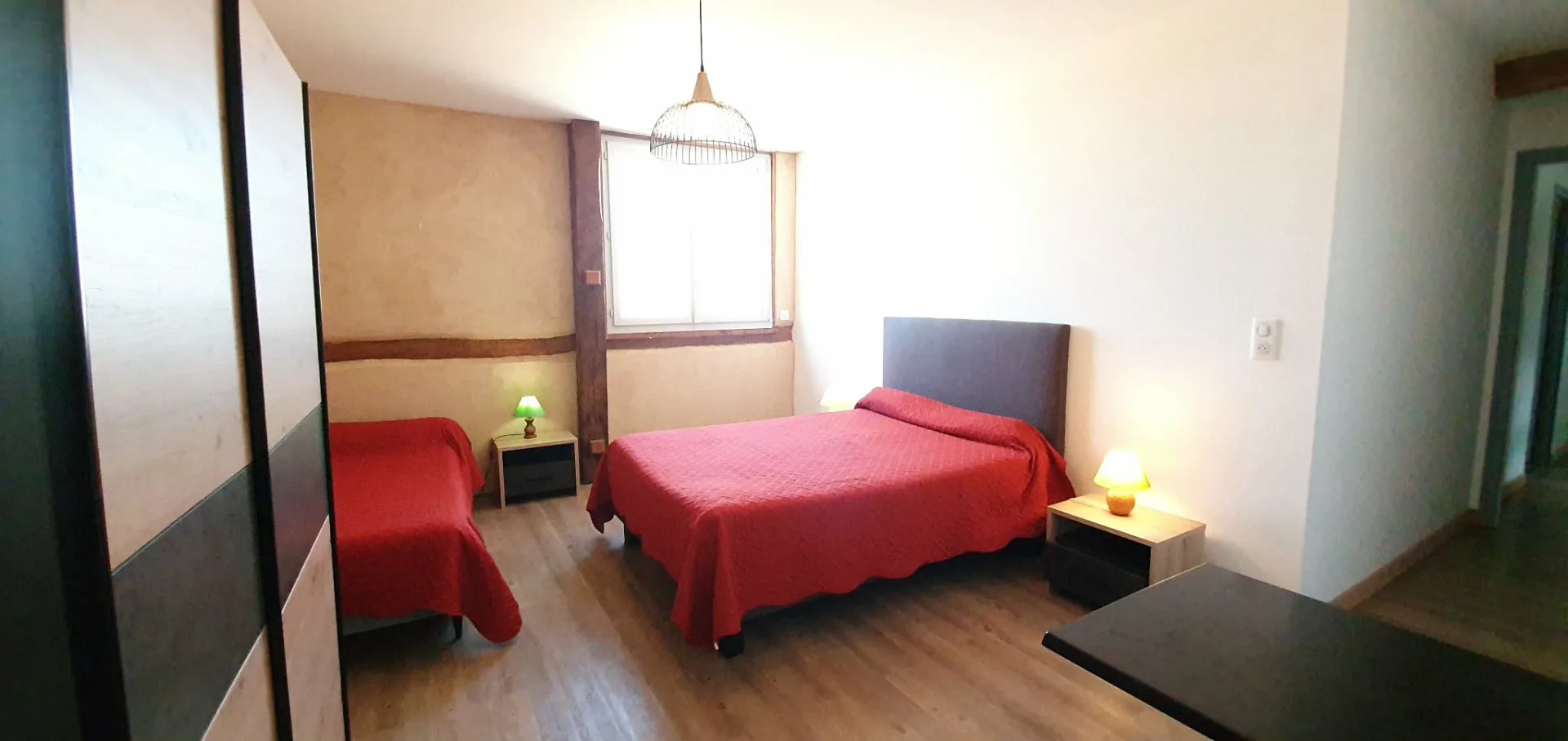 4ème chambre, lit 140x190 et lit 90x190 avec salle d'eau + WC privés