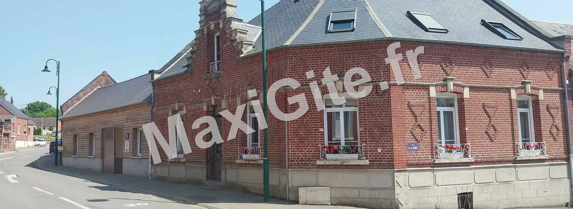 Gîte de groupe Maison Les Rainettes à Sailly-le-Sec — Photo 1 de Maison Les Rainettes à Sailly-le-Sec, capacité 24 personnes