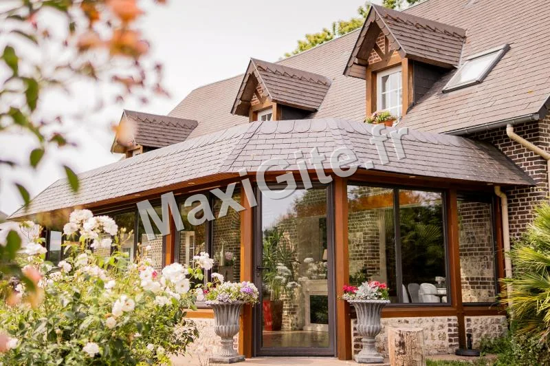 Gîte de groupe Le Clos du Meslay à La Cerlangue — Photo 1 de Le Clos du Meslay à La Cerlangue, capacité 14 personnes