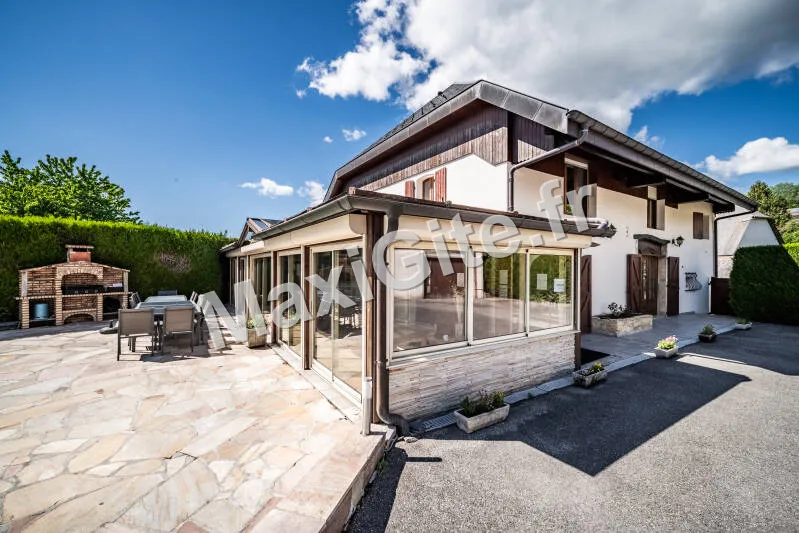 Gîte Le Clos Léonard — gîte de groupe à La Balme-de-Sillingy
