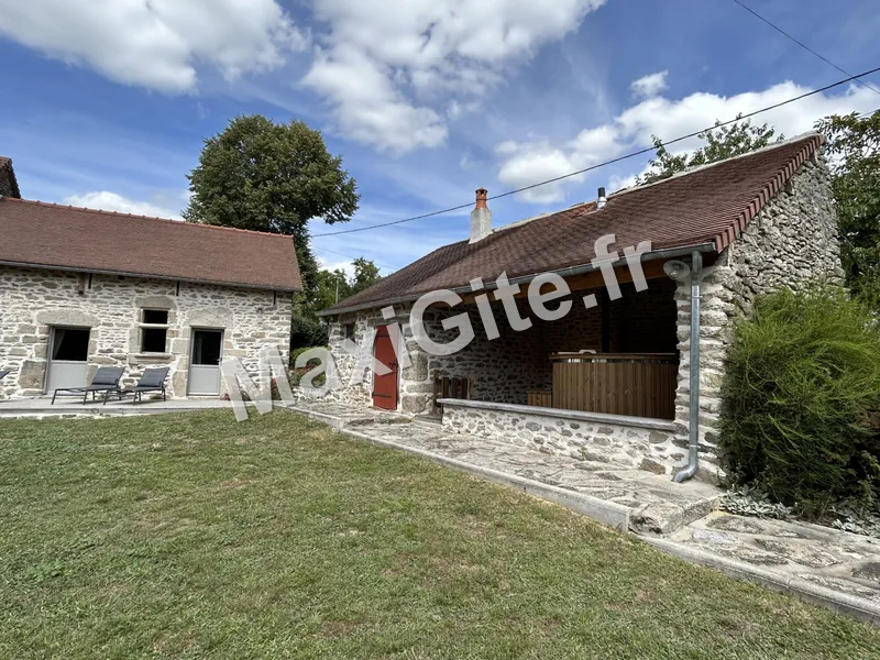 Photo 4 de Gîte La Fileuse à Saint-Plantaire