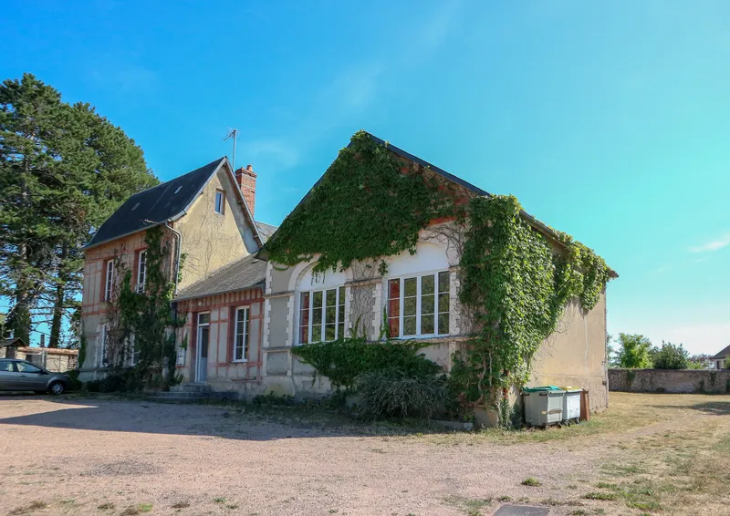 Photo 1 de Gîte des Roches à Lormes