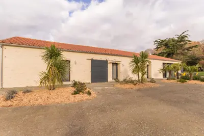 Photo de Gîte 15 personnes - Le Bois des Tréans
