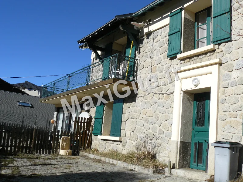 Gîte de groupe Gite De Sejour Le Logis Catalan à Font-Romeu-Odeillo-Via — Photo 1 de Gite De Sejour Le Logis Catalan à Font-Romeu-Odeillo-Via, capacité 36 personnes
