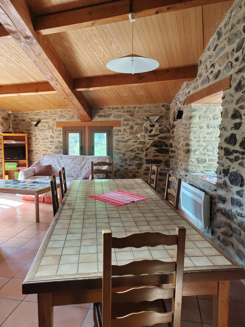 Gîte Gite D'Etape En Chambres — gîte de groupe à Baillestavy