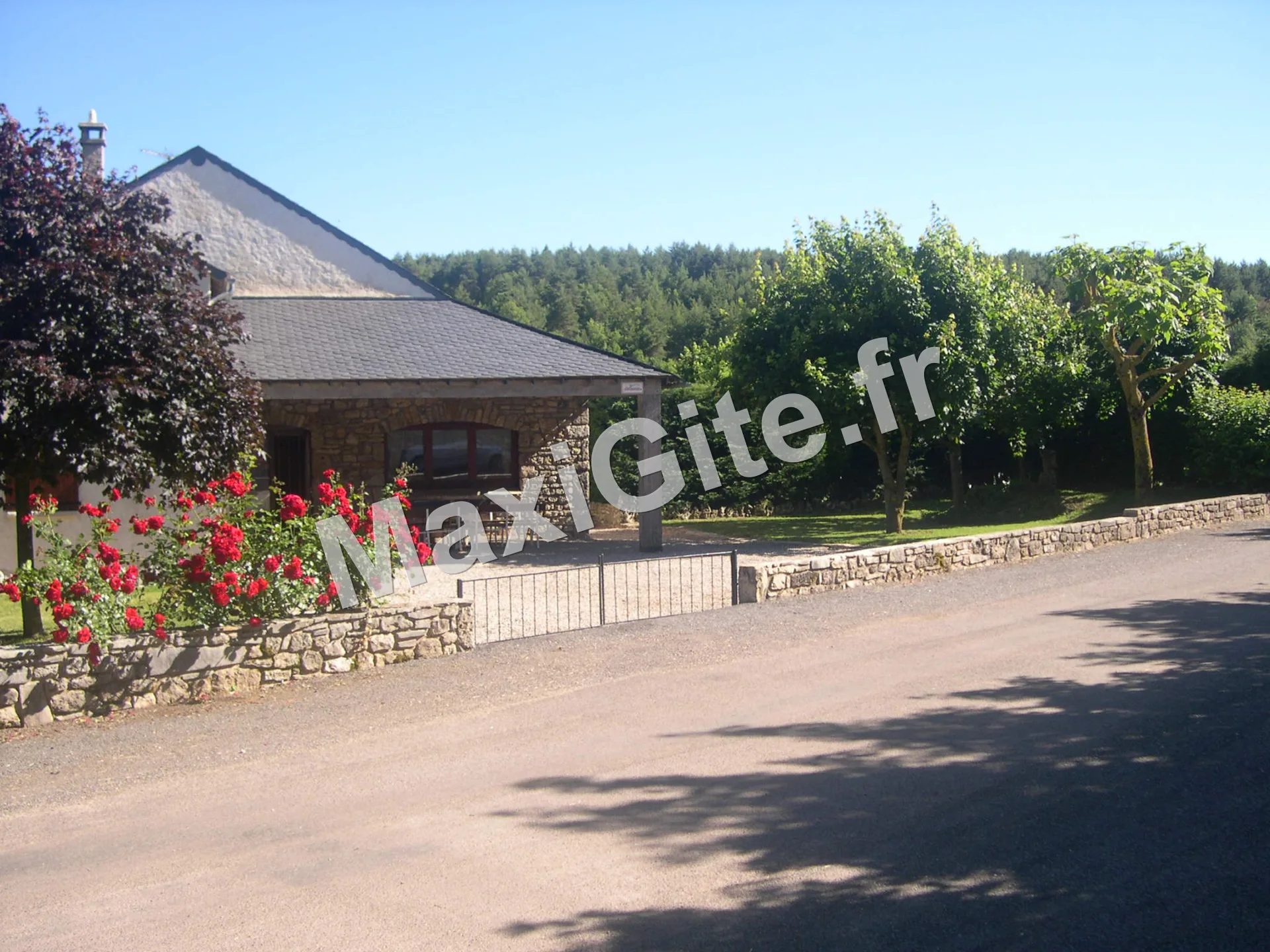 Gîte de groupe Gite De Rieisse à La Malène — Photo 5 de Gite De Rieisse à La Malène, capacité 10 personnes