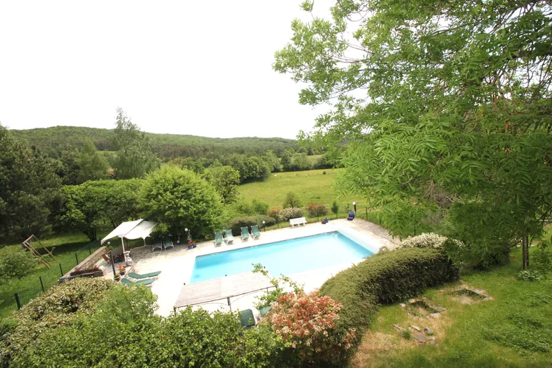 Photo 2 de Les Ecuries De Sauveterre - Le Sauveterre à La Tieule