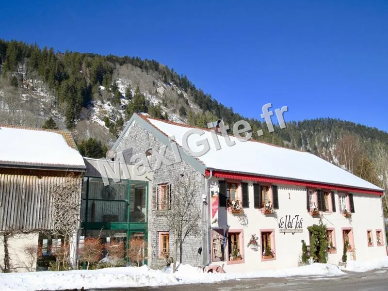 Gîte de groupe Gîte le Val Joli à Le Valtin — Photo 1 de Gîte le Val Joli à Le Valtin, capacité 15 personnes