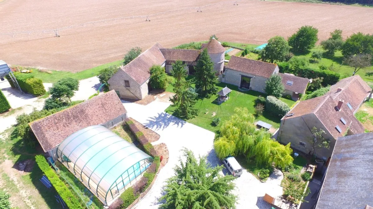 Gîte de groupe Gîtes du Martroy à Nargis — Photo 1 de Gîtes du Martroy à Nargis, capacité 15 personnes