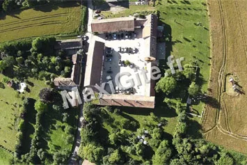 Gîte de groupe Domaine de la Pépinière à Châtenay-sur-Seine — Photo 1 de Domaine de la Pépinière à Châtenay-sur-Seine, capacité 100 personnes