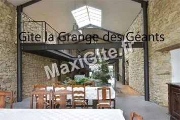 Gîte de groupe La Grange des Géants à Beaurepaire — Photo 1 de La Grange des Géants à Beaurepaire, capacité 15 personnes