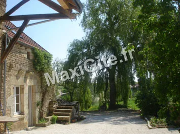 Gîte de groupe La Romanerie à Fain-lès-Moutiers — Photo 1 de La Romanerie à Fain-lès-Moutiers, capacité 16 personnes
