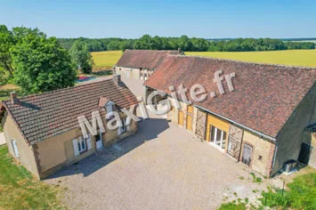 Gîte de groupe La Ragonnière à Villiers-Saint-Benoît — Photo 2 de La Ragonnière à Villiers-Saint-Benoît, capacité 30 personnes
