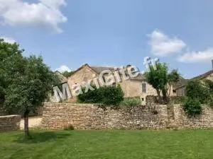 Gîte de groupe Gîte de la Fontaine à Séverac-le-Château — Photo 1 de Gîte de la Fontaine à Séverac-le-Château, capacité 12 personnes