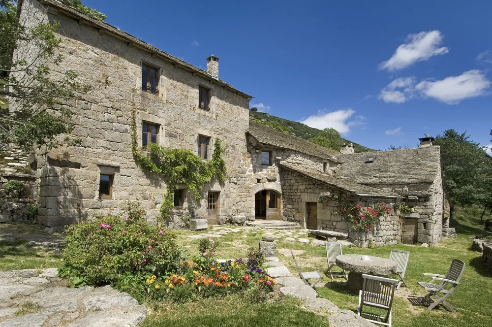 Gîte de groupe Le Merlet à Pont-de-Montvert - Sud Mont Lozère — Photo 1 de Le Merlet à Pont-de-Montvert - Sud Mont Lozère, capacité 25 personnes