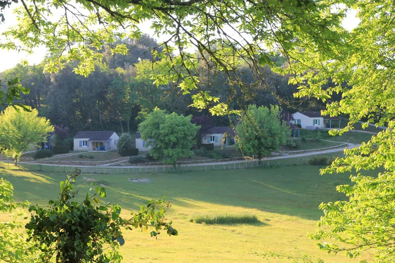 Gîte Au Creux des Arbres — gîte de groupe à Carsac-Aillac