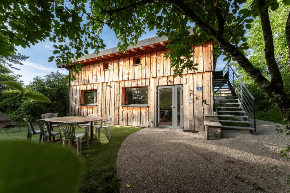 Gîte de groupe Cocoon Wood à Saint-Paul-sur-Yenne — Photo 1 de Cocoon Wood à Saint-Paul-sur-Yenne, capacité 15 personnes