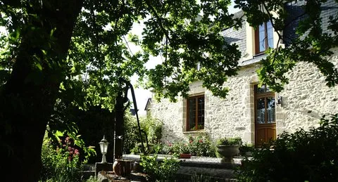 Gîte de groupe Le Logis de la Brunetière à Faye-d'Anjou — Photo 1 de Le Logis de la Brunetière à Faye-d'Anjou, capacité 20 personnes
