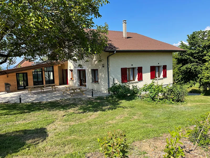 Gîte A l'ombre du noyer — gîte de groupe à Traize
