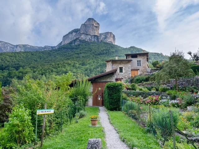 Gîte de groupe Gîte Vol de Nuit à Choranche — Photo 1 de Gîte Vol de Nuit à Choranche, capacité 18 personnes