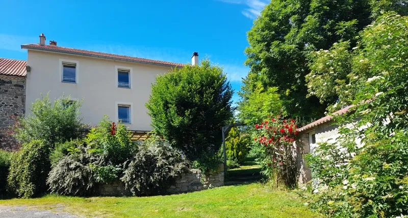 Gîte Gîte La Source — gîte de groupe à Saint-Christophe-d'Allier
