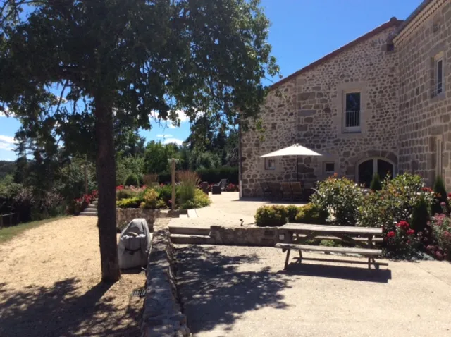 Gîte La Ferme de Vachères — gîte de groupe à Monistrol-sur-Loire