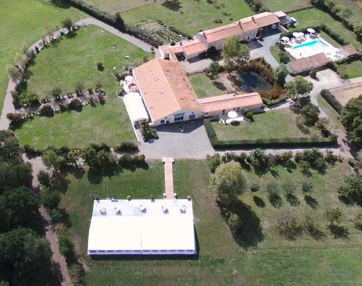 Photo 2 de Domaine de Buchenois à Saint-Denis-du-Payré