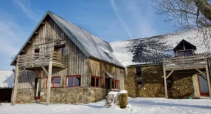 Gîte Clos Saint-Sauves — gîte de groupe à Saint-Sauves-d'Auvergne