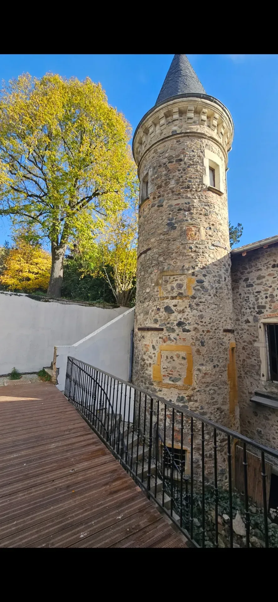 Château Louis XI - Le Logis Royal – Beaujeu