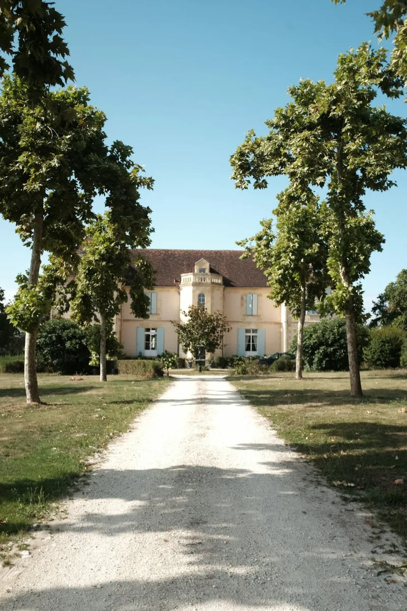 Gîte Château Le Tour — gîte de groupe à Faux