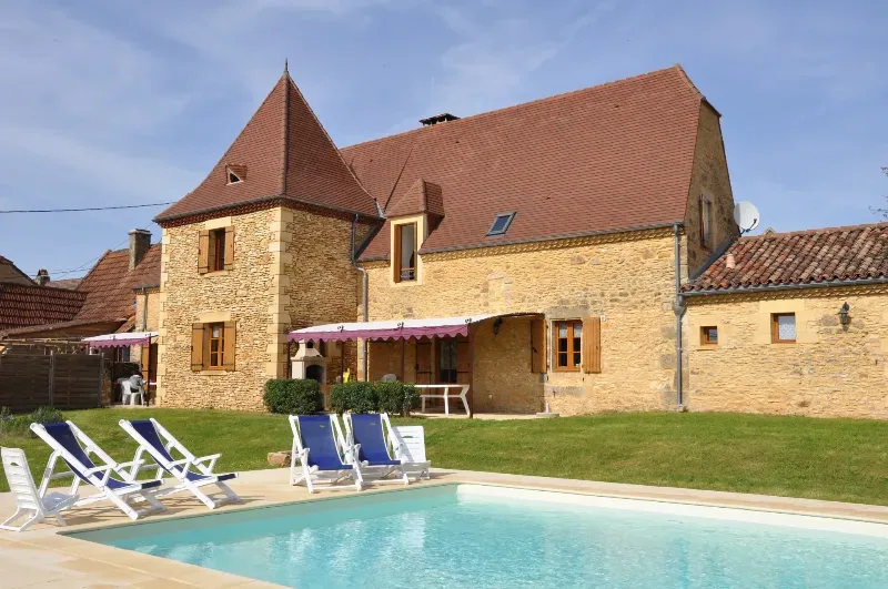 Gîte PERIGOURDINE DE CHARME — gîte de groupe à Castels et Bézenac