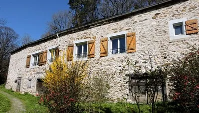 Gîte Moulin du Barthas — gîte de groupe à Montredon-Labessonnié
