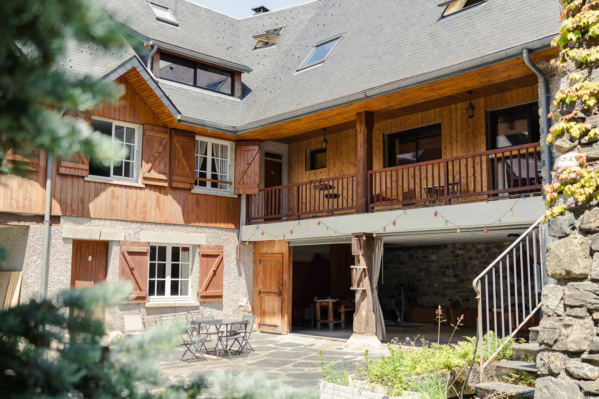 Gîte de groupe Pyren'Escape à Guchan — Photo 1 de Pyren'Escape à Guchan, capacité 25 personnes