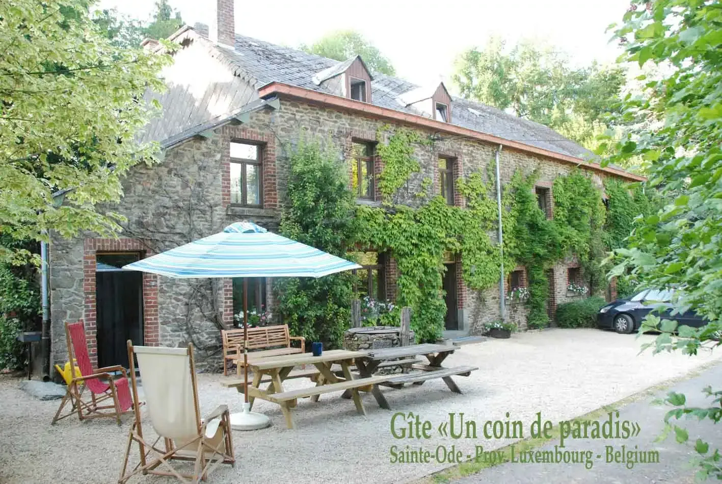 Gîte de groupe Un coin de paradis à Sainte-Ode — Un coin de paradis ext été, capacité 17 personnes