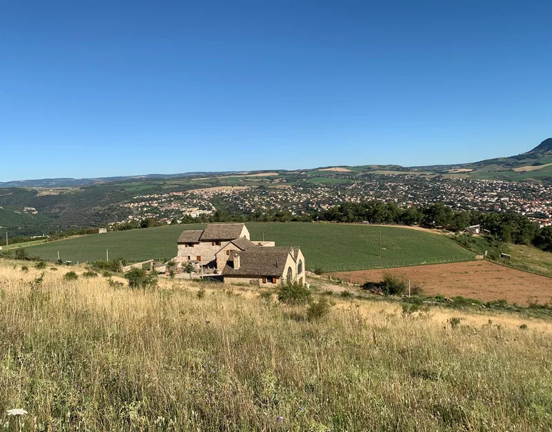 Gîte Domaine des Combes - La Ferme aux Ânes — gîte de groupe à Millau