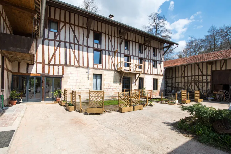 Gîte Le Moulin du Ruet — gîte de groupe à Saint-Amand-sur-Fion