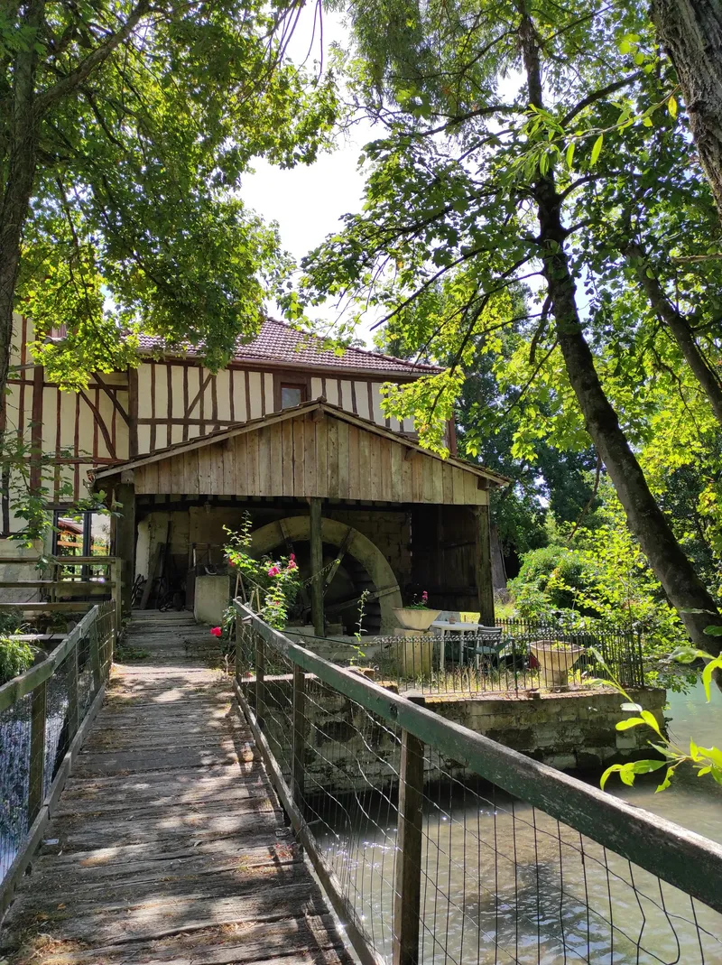 Photo 2 de Le Moulin du Ruet à Saint-Amand-sur-Fion