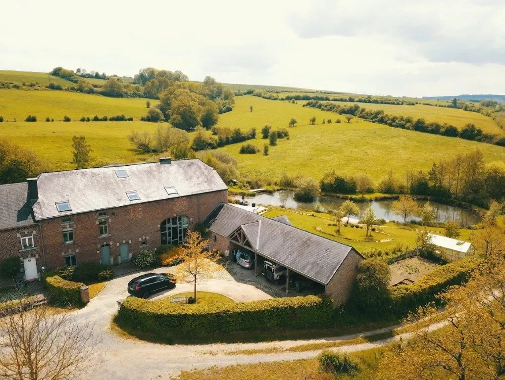 Gîte de groupe Le Martin Pêcheur à Pondrôme — En pleine nature... notre gîte Le Martin Pêcheur, capacité 10 personnes