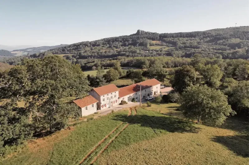 Gîte de groupe 34 personnes avec salle de réception dans l’Allier