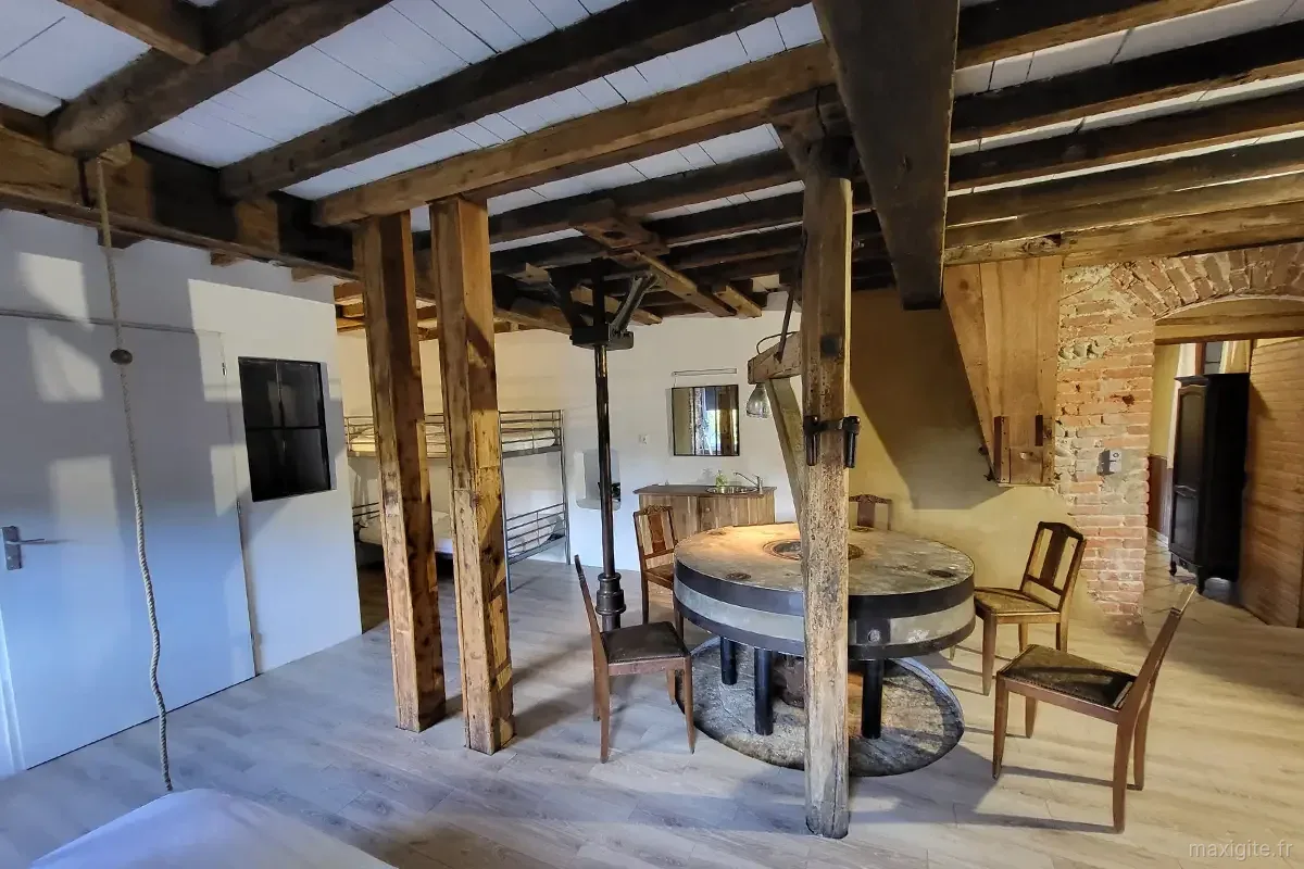 Le Gîte du Moulin au Domaine de Châtonnay, 15 couchages