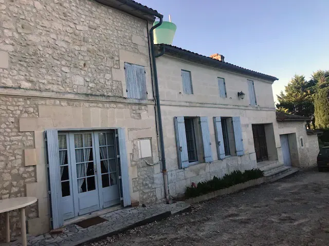 Gîte Gîte Le Rocher de Pradelle — gîte de groupe à Saint-Quantin-de-Rançanne