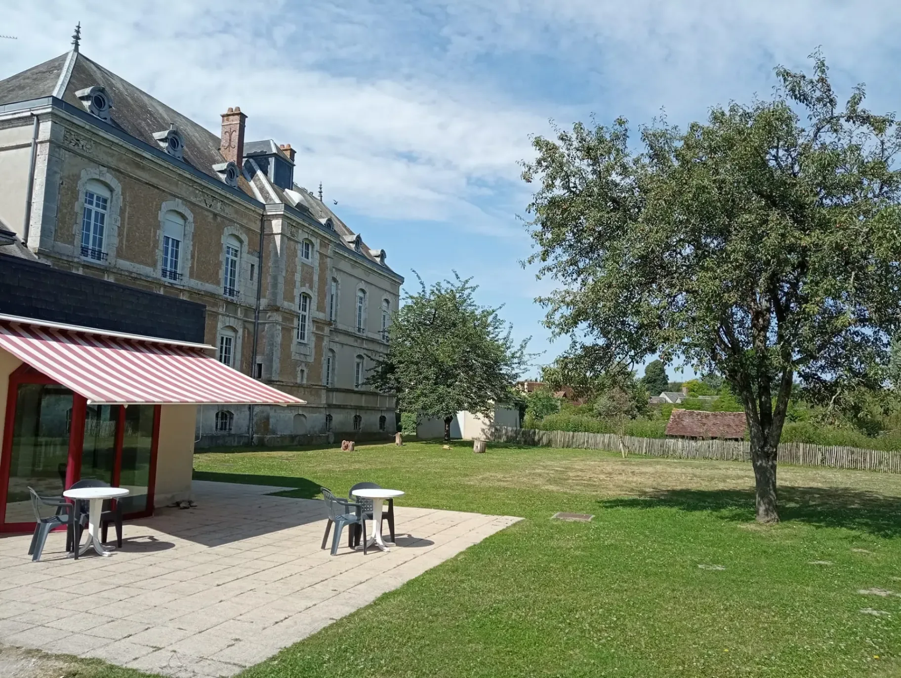 Parc et terrasse