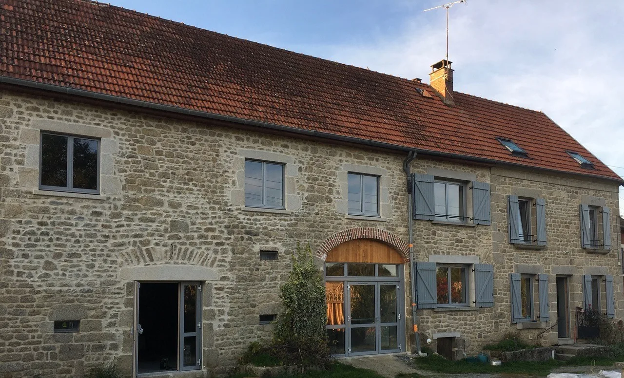 Gîte de groupe La Roue d'Escampette à Champagnat — Photo 1 de La Roue d'Escampette à Champagnat, capacité 53 personnes